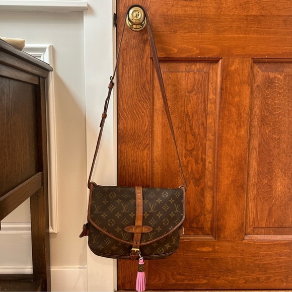FINAL PRICE DROP✅Vintage Louis Vuitton satchel saumur 30 - Picture 6 of 17